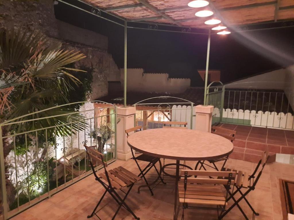 Drome Provencale Maison Familiale Calme Dans Village Valreas Ngoại thất bức ảnh